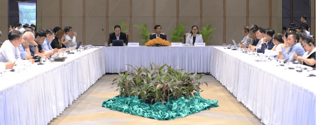 Tăng cường hợp tác để thúc đẩy chuỗi cung ứng cao su bền vững giữa Việt Nam và Campuchia
