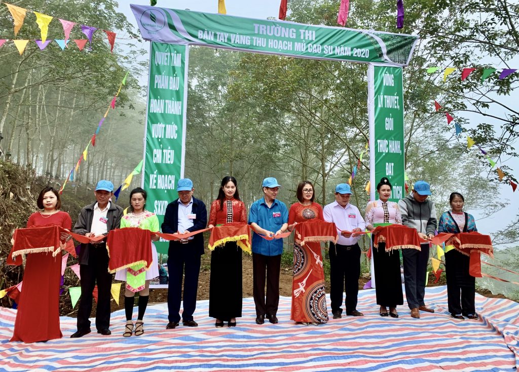 24 thí sinh tham gia Hội thi Bàn tay vàng Cao su Điện Biên