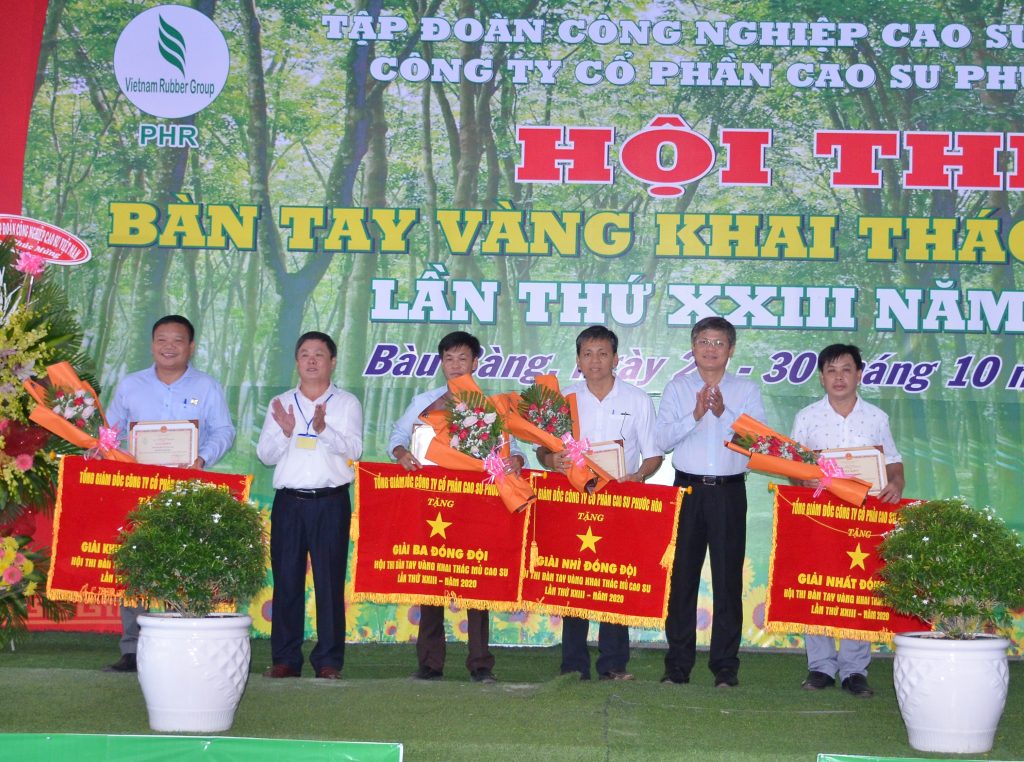 Nông trường Tân Hưng đạt giải nhất thi Bàn tay vàng Cao su Phước Hòa