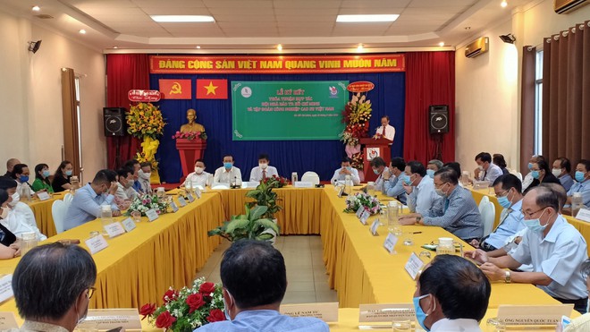 Tăng cường thông tin báo chí về ngành cao su