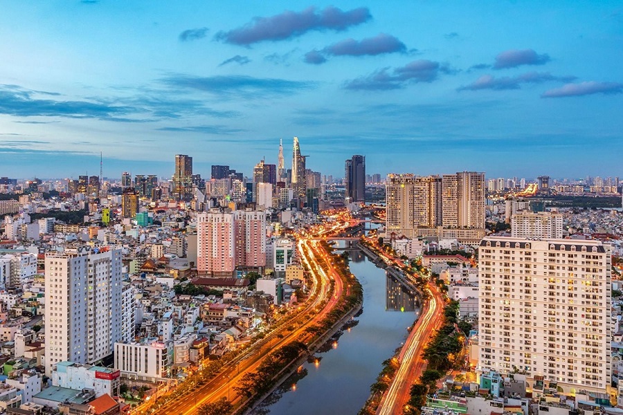 Việt Nam tăng trưởng nổi bật trong vòng 13 năm trở lại đây, chuyên gia quốc tế đánh giá thế nào về khả năng tăng trưởng GDP đạt 7% trong 2025?