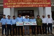 Trao tặng 3 giàn điện năng lượng mặt trời cho Cao su Chư Prông