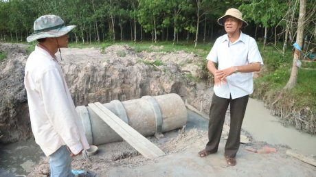 Người Phó tổng giám đốc hết lòng với vườn cây