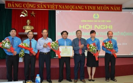 Các cấp Công đoàn phải tập trung hướng về cơ sở