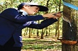 Đề xuất nữ công nhân cạo mủ cao su nghỉ hưu tuổi 47