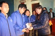 Tết về với công nhân cao su