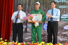Hội thi Thợ giỏi thu hoạch mủ 