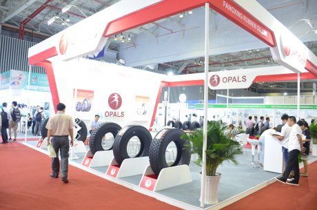 Hơn 300 doanh nghiệp tham gia Triển lãm quốc tế các ngành công nghiệp